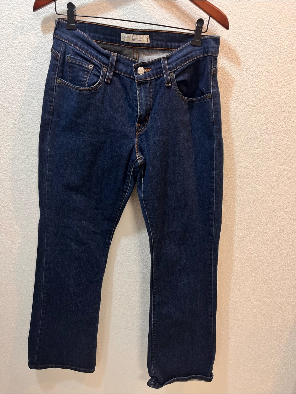 Levi's Women's Straight Jeans in Dark Blue denim 529